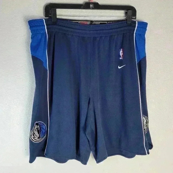 Dallas Mavericks Nike Team Pro Cut Basketball Shorts size 40 NBA Stitched - Picture 1 of 9